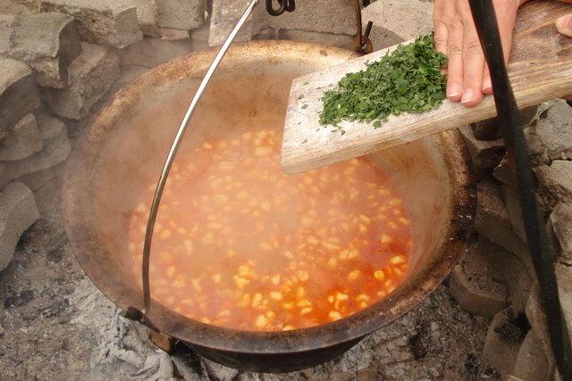 Unkarilainen gulassi Unkarilainen gulassi