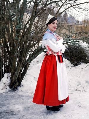 Hämei népviselet (kansallispuvussa.com) Hämei népviselet (kansallispuvussa.com)