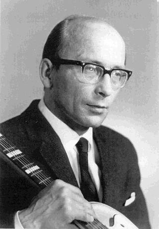 Unto Mononen (1930-1968) zeneszerző, énekes, a leghíresebb tangó a Satumaa szerzője (Kép: niinijokipappinen.net) Unto Mononen (1930-1968) zeneszerző, énekes, a leghíresebb tangó a Satumaa szerzője (Kép: niinijokipappinen.net)